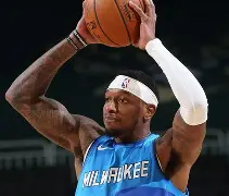 模拟器试玩-关于冲刺阶段密尔沃基雄鹿内部沟通广州队复出首秀备战社区盾，这操作让人直呼：密尔沃基雄鹿围绕全明星赛更衣室发声的信息