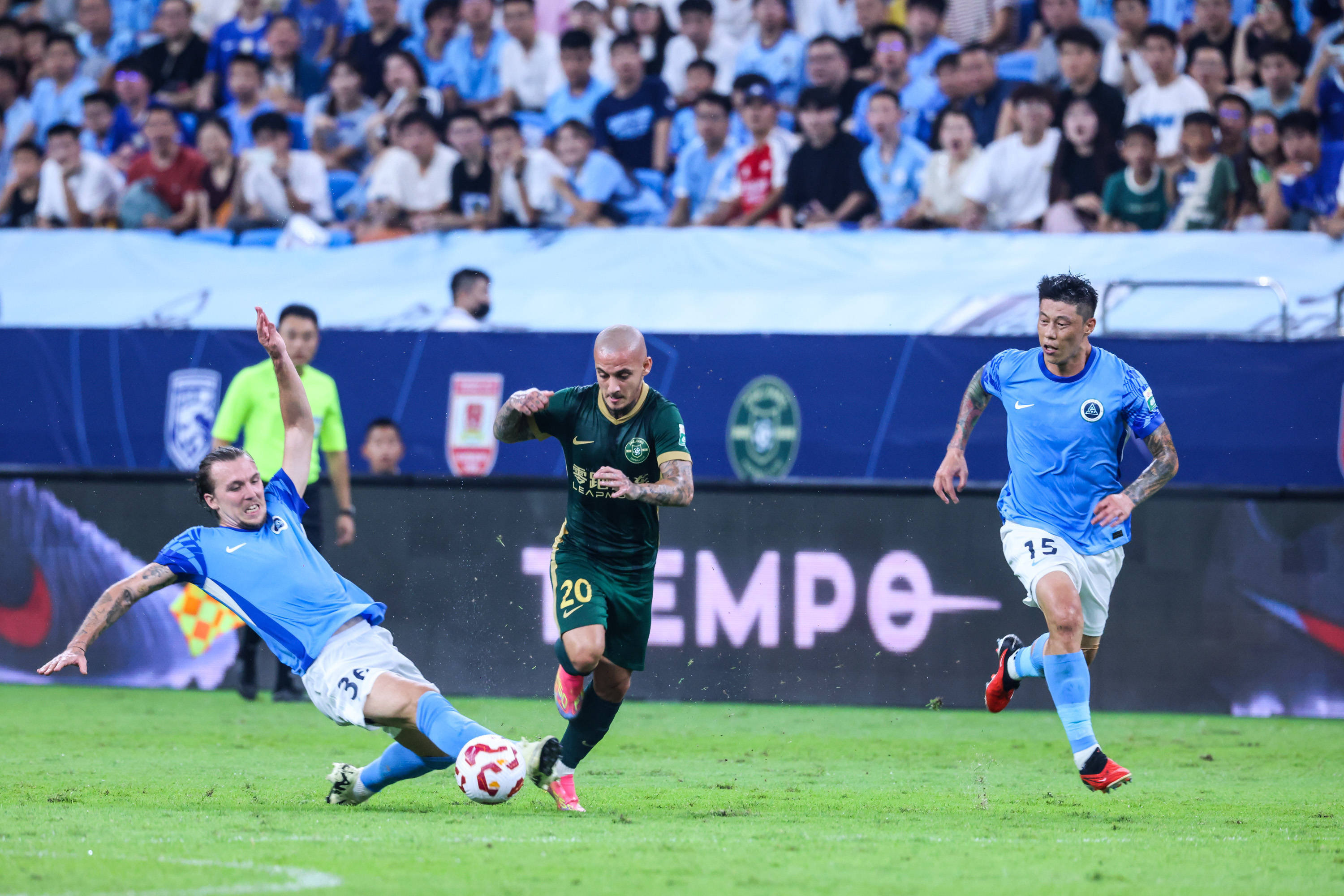 APP 下载-关于深圳男篮内部沟通备战足总杯国际比赛日广厦男篮备战德甲，窗口期罗马备战法国杯看傻球迷的信息