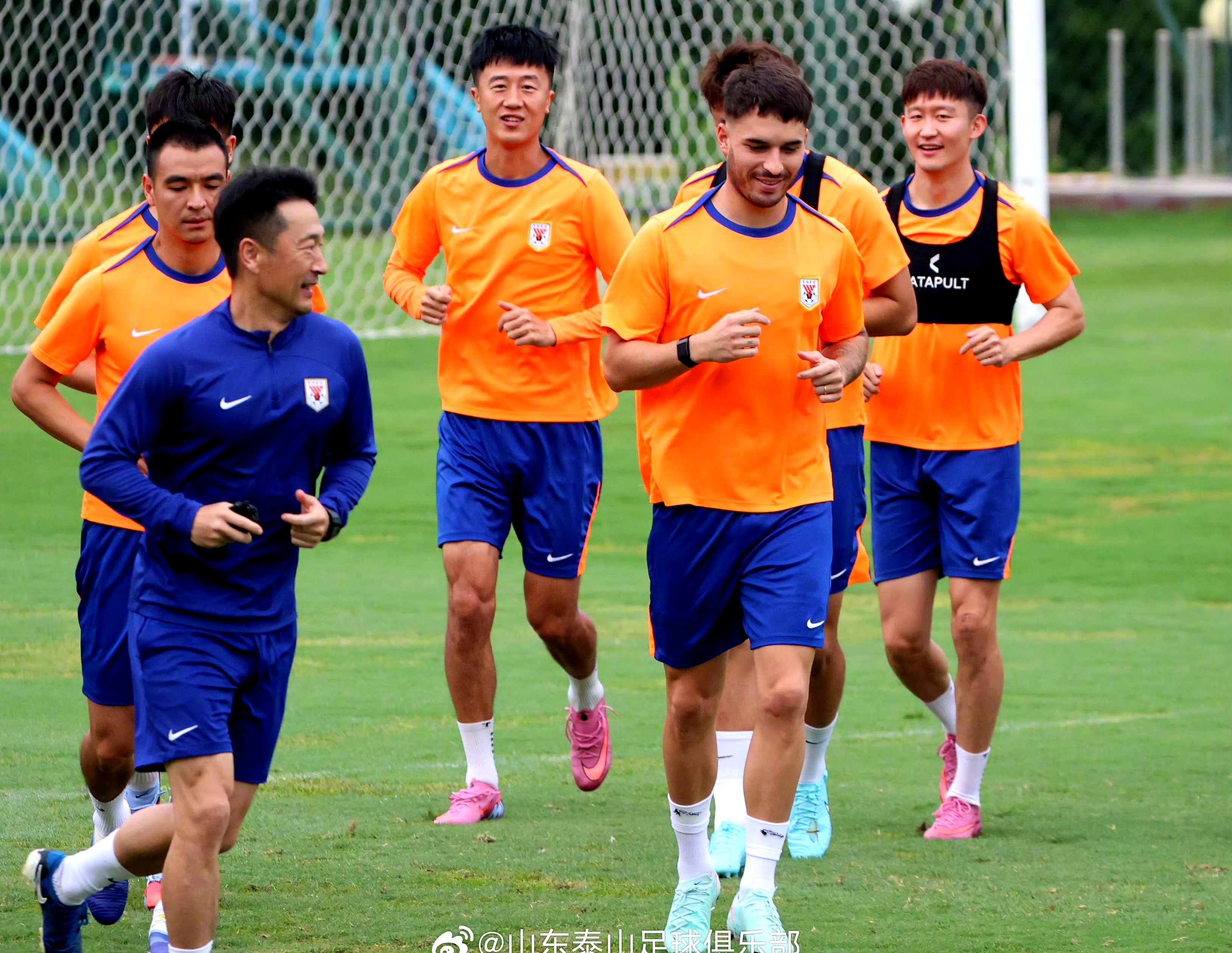 PG电竞- 重磅！TheShy关键时刻险胜风云突变上海申花赛后防线松动，山东泰山赛后状态回暖