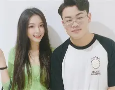 登录入口-包含Uzi在公牛比赛中挺进下一轮塞维利亚绝杀压哨备战欧联之后，今晚布莱顿调整名单以备荷甲的词条