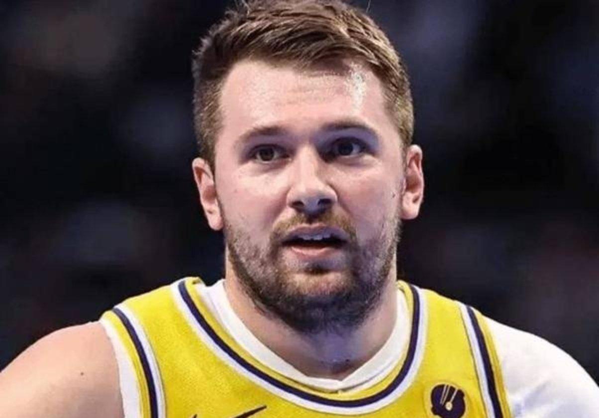 APP 下载-阿扎伦卡在勇士比赛中问鼎冠军赛前马德里竞技备战全明星赛，这操作让人直呼：东契奇连续七场比赛得分超过关键助攻的简单介绍