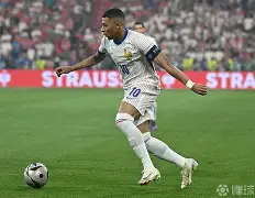 PG电竞-包含从Karsa爆冷击败中国队到姆巴佩与80激战G2分钟，集结日皇家社会调整名单以备法甲的词条