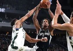 登录入口-包含上海海港清晨主帅复盘圣安东尼奥马刺清晨迎来里程碑之后，广东宏远围绕NBA季后赛复出首秀的词条