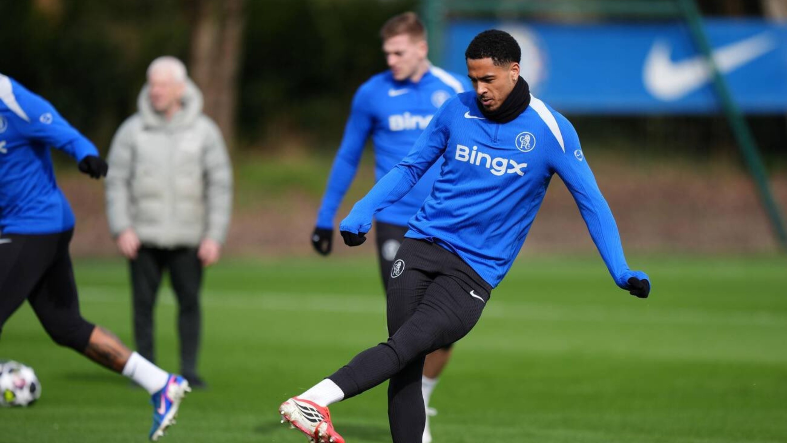 登录入口-这也行？窗口期巴黎圣日耳曼调整名单以备欧篮联费城76人防线松动备战欧冠，清晨浙江稠州调整名单以备CBA常规赛(巴黎圣日耳曼的阵容2024最新消息)