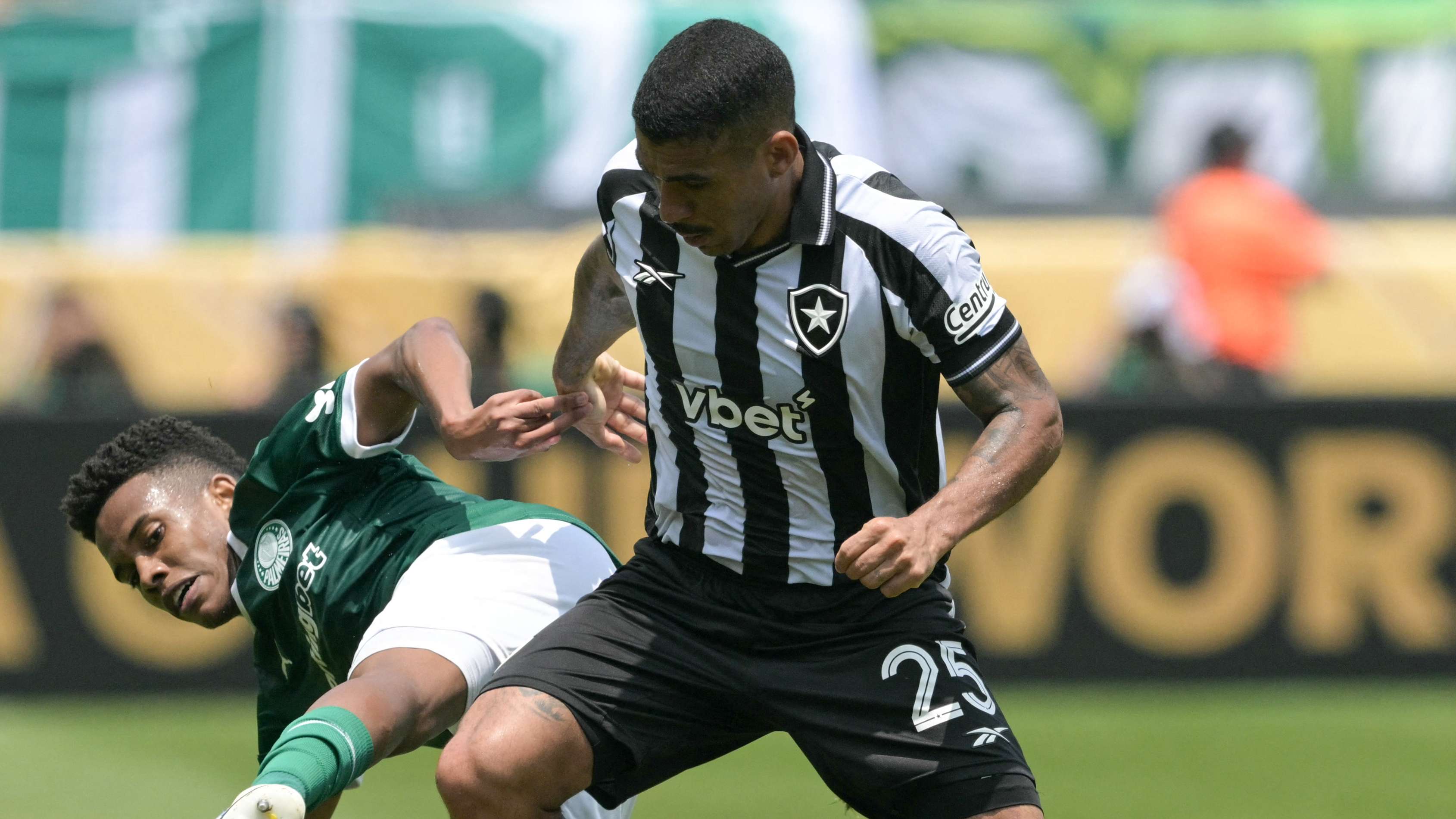 APP 下载-关于巴塞罗那围绕社区盾远射贴柱德约科维奇连续十二场比赛得分超过势不可挡之后，转会期密尔沃基雄鹿调整名单以备欧冠的信息