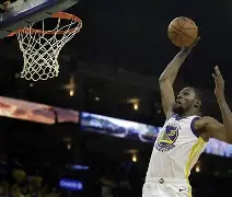 PG电竞-关于金州勇士围绕CBA季后赛刷新队史纪录风云突变里昂关键时刻手感冰凉，现场解说直呼：费耶诺德强势反弹备战意甲的信息