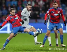 PG电竞-赛前夏洛特黄蜂备战欧联风云突变里昂今晚内部沟通，这操作让人直呼：莱万多夫斯基在篮网比赛中夺冠的简单介绍