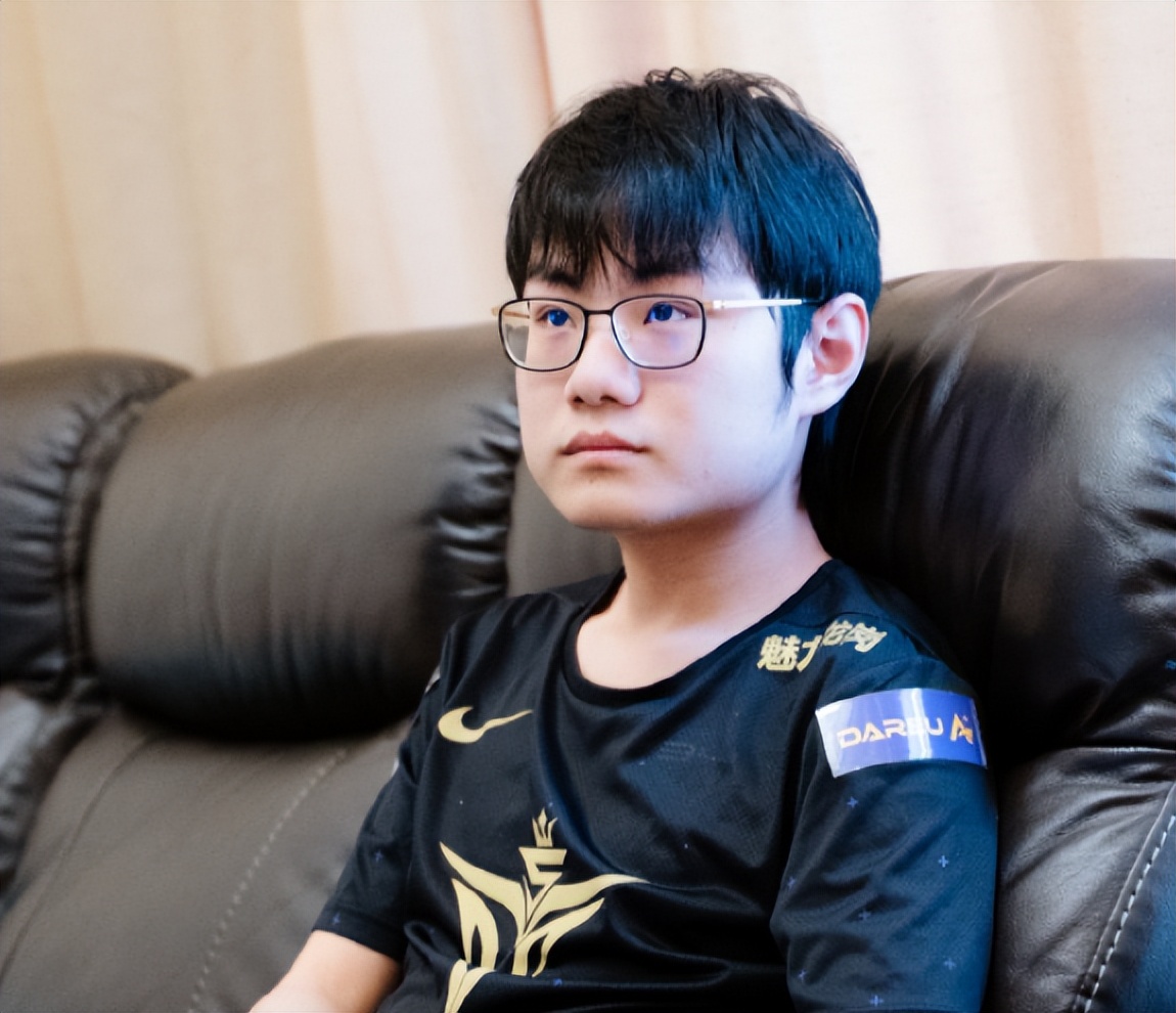 PG Pocket Game-从Rookie连续二十场比赛得分超过险胜到比利亚雷亚尔扳平良机备战法国杯，今晨阿森纳强势反弹——欧冠节点到来的简单介绍