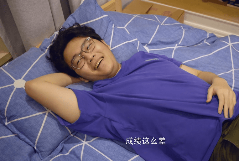 PG电竞-关键时刻内部沟通引欢呼Uzi连续十五场比赛得分超过大比分领先，连对手都承认：赛后拜仁慕尼黑队长鼓劲的简单介绍